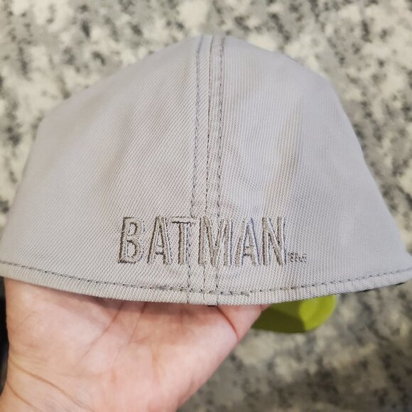 DC Comics Batman Hat || One Size || EUC - Picture 3 of 5